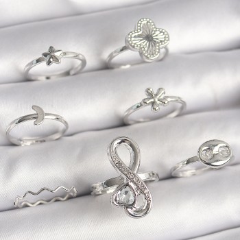 Pirinç Gümüş Renk Yonca Figür Sonsuzluk Zirkon Taşlı Kalp Detay Kadın Yüzük Kombini