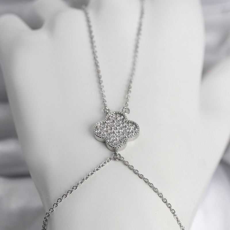 Pirinç Gümüş Renk Yonca Model Kadın Şahmeran