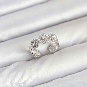 Pirinç Gümüş Renk Yonca Model Kadın Yüzük