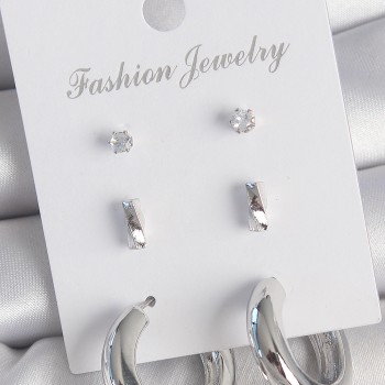 Pirinç Gümüş Renk Zirkon Taş Detay Halka Model 3 Çift Kadın Küpe Seti