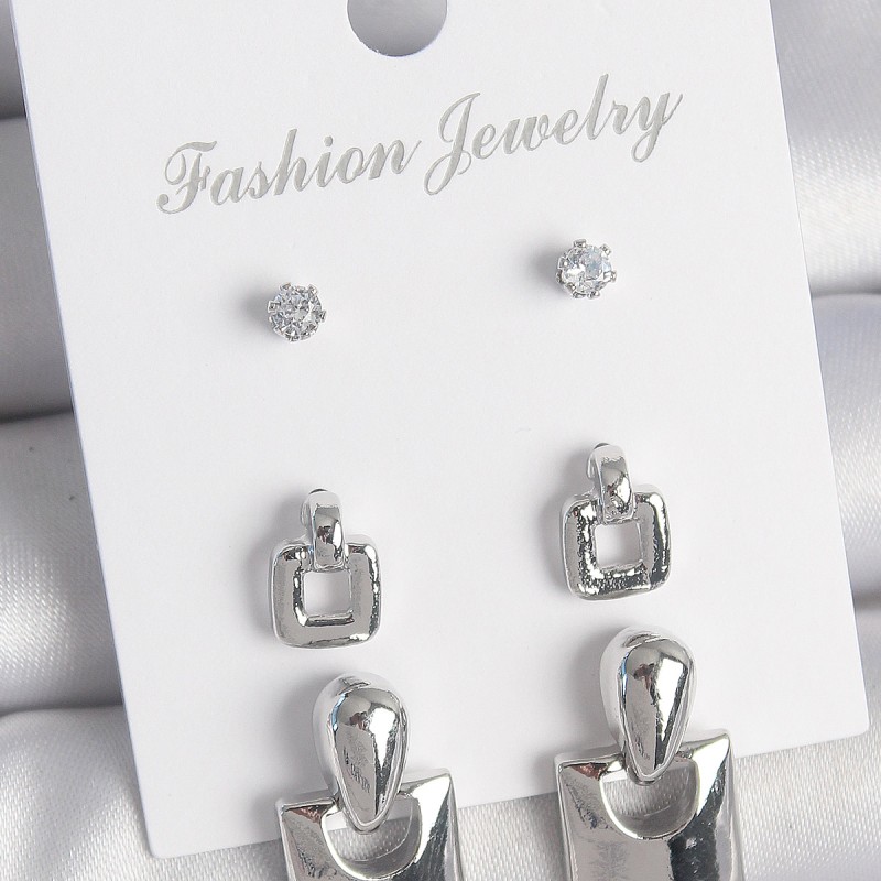 Pirinç Gümüş Renk Zirkon Taş Detay Sallantılı Kare Model 3 Çift Kadın Küpe Seti