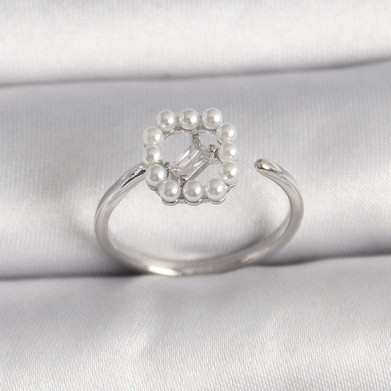 Pirinç Gümüş Renk Zirkon Taş Detaylı İncili Ayarlanabilir Yüzük