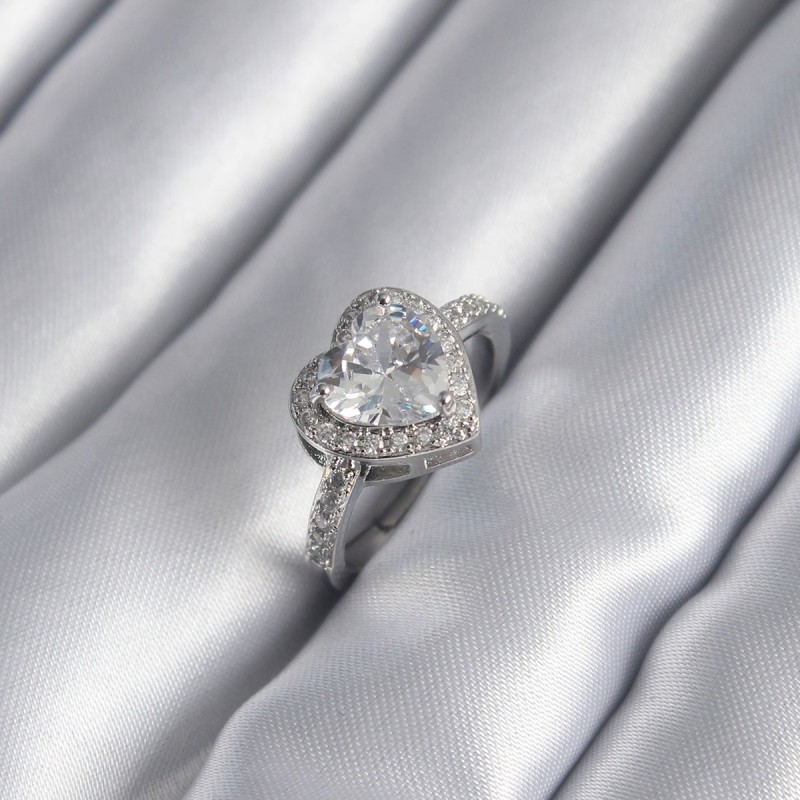 Pirinç Gümüş Renk Zirkon Taş Kalp Charm Model Kadın Yüzük