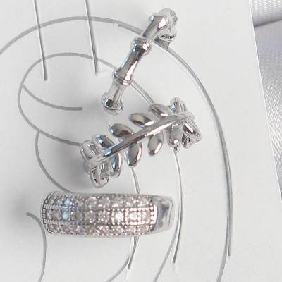 Pirinç Gümüş Renk Zirkon Taşlı 3'Lü Model Yaprak Figür Kadın Kıkırdak Küpe