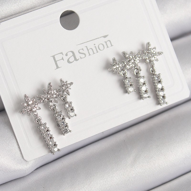 Pirinç Gümüş Renk Zirkon Taşlı 3'Lü Sallantı Yıldız Model Kadın Küpe