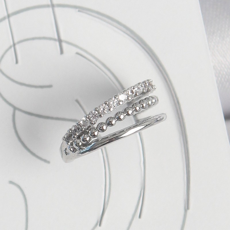 Pirinç Gümüş Renk Zirkon Taşlı 3'Lü Sıralı Model Kadın Kıkırdak Küpe