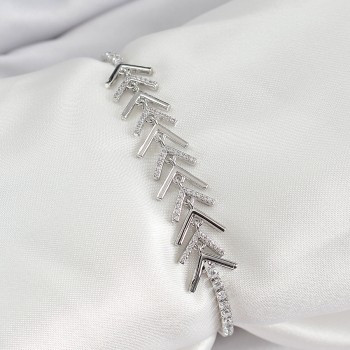 Pirinç Gümüş Renk Zirkon Taşlı Balık Sırtı Kadın Bileklik