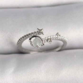 Pirinç Gümüş Renk Zirkon Taşlı Beyaz Mineli Yıldız Detay Ayarlanabilir Kadın Yüzük