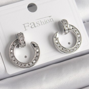 Pirinç Gümüş Renk Zirkon Taşlı Çivi Halka Model Kadın Küpe