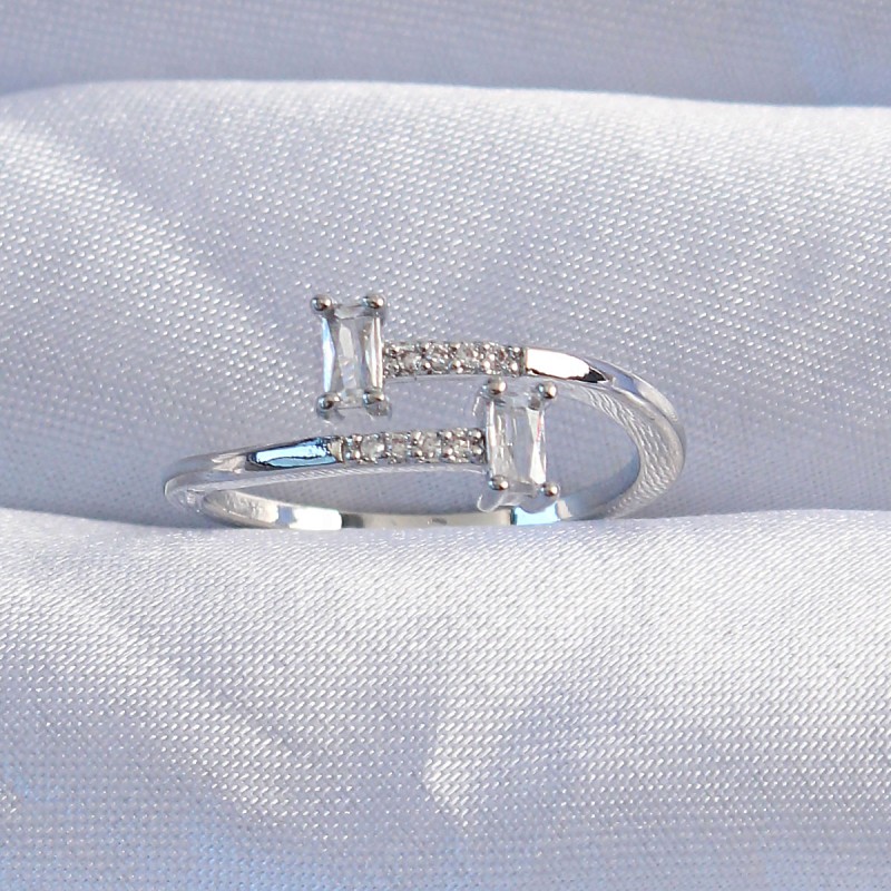 Pirinç Gümüş Renk Zirkon Taşlı Geometrik Ayarlanabilir Yüzük