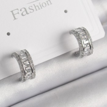 Pirinç Gümüş Renk Zirkon Taşlı Halka Model Kadın Küpe