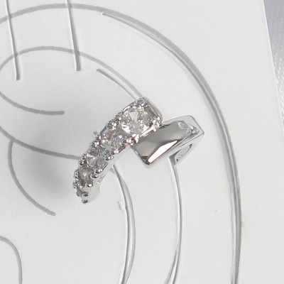 Pirinç Gümüş Renk Zirkon Taşlı Kadın Kıkırdak Küpe