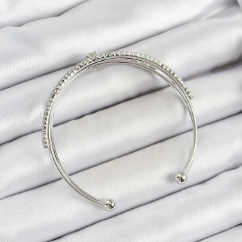 Pirinç Gümüş Renk Zirkon Taşlı Kalp Detaylı Kadın Bileklik