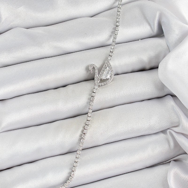 Pirinç Gümüş Renk Zirkon Taşlı Kuğu Model Kadın Bileklik