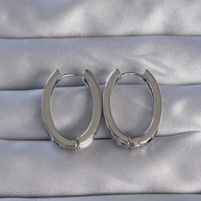 Pirinç Gümüş Renk Zirkon Taşlı Oval Model Küpe