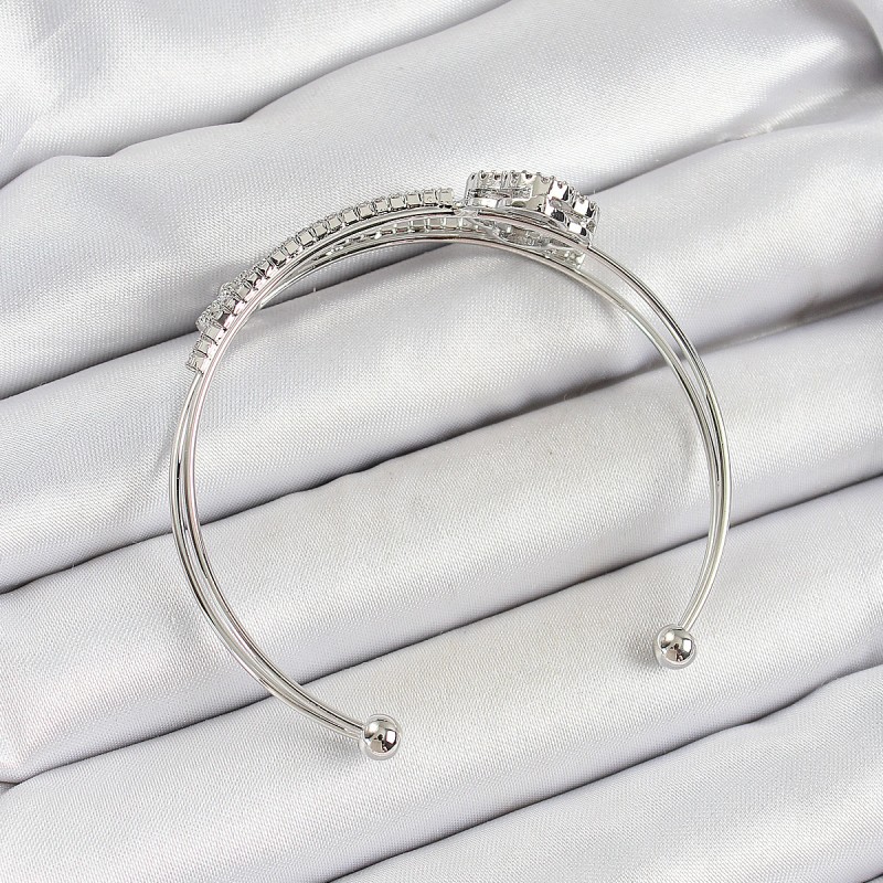 Pirinç Gümüş Renk Zirkon Taşlı Yonca Model 2'li Kadın Bileklik