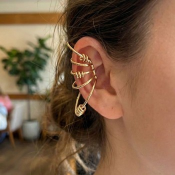 Pirinç Halkalı Model Gold Renk Kıkırdak Küpe