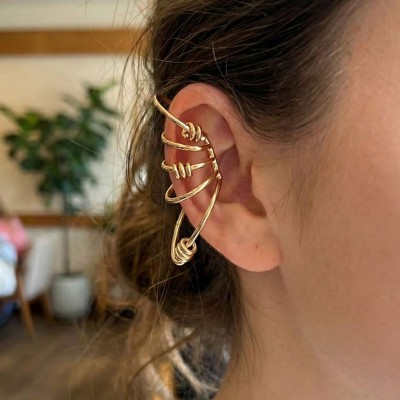 Pirinç Halkalı Model Gold Renk Kıkırdak Küpe