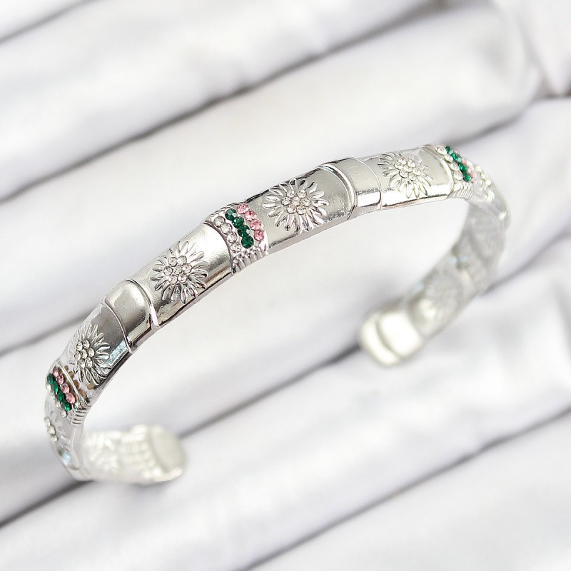 Pirinç Karışık Zirkon Taşlı Çiçek Model Gümüş Renk Altı Açık Kadın Bileklik