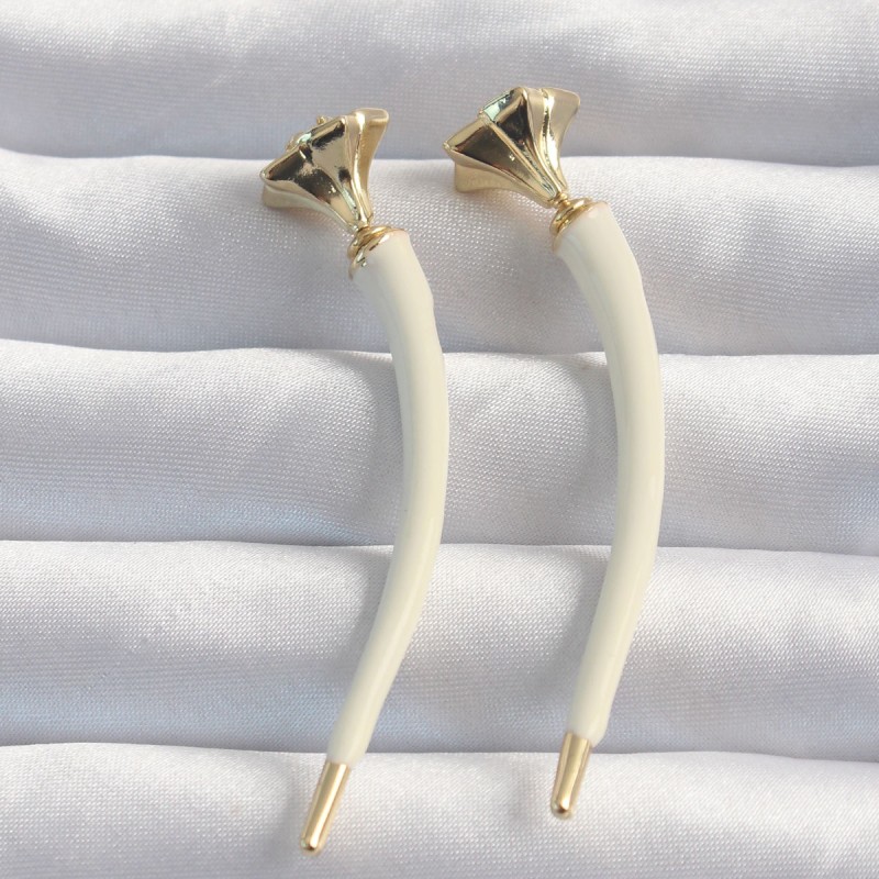 Pirinç Krem Renk Botega Küpe