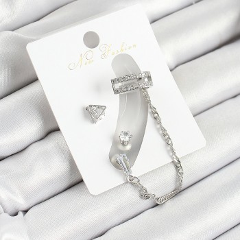 Pirinç Üçgen Figürlü Zirkon Taşlı Gümüş Renk 3'lü Kıkırdak Kadın Küpe Set