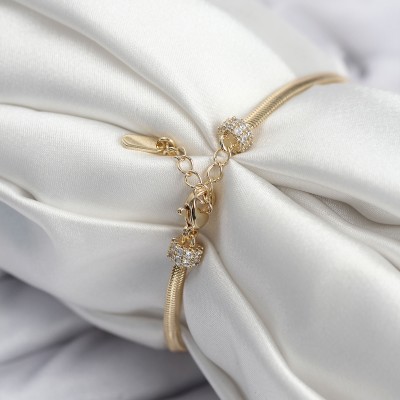 Pirinç VIP Seri Gold Renk Kutup Yıldızı Model Kadın Bileklik