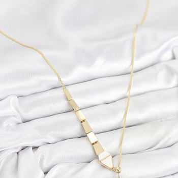 Pirinç Yılan Model Gold Renk Asansörlü Kadın Kolye