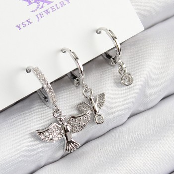 Pirinç Zirkon Taşlı 3'lü Kuş Model Gümüş Renk Kadın Küpe