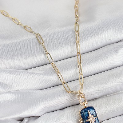 Pirinç Zirkon Taşlı Açılabilir Kutup Yıldızı Model Gold Renk Kadın Kolye