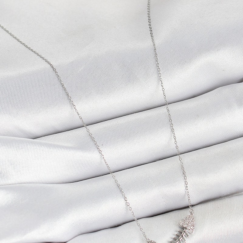 Pirinç Zirkon Taşlı Balık Kılçığı Model Gümüş Renk Kadın Kolye