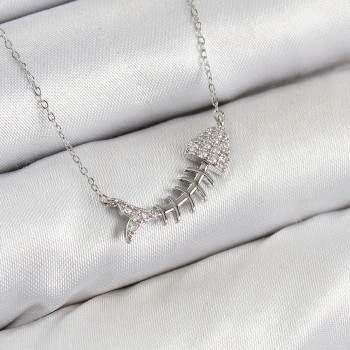 Pirinç Zirkon Taşlı Balık Kılçığı Model Gümüş Renk Kadın Kolye