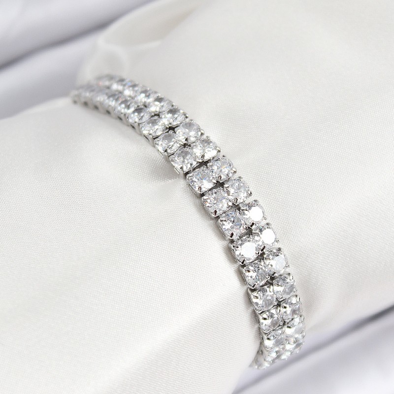 Pirinç Zirkon Taşlı Çift Sıra Kare Model Gümüş Renk Asansörlü Kadın Bileklik