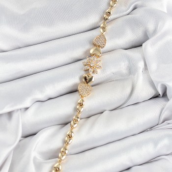 Pirinç Zirkon Taşlı Kalp Detaylı Çiçek Model Gold Renk Kadın Bileklik