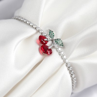 Pirinç Zirkon Taşlı Kiraz Model Gümüş Renk Asansörlü Kadın Bileklik