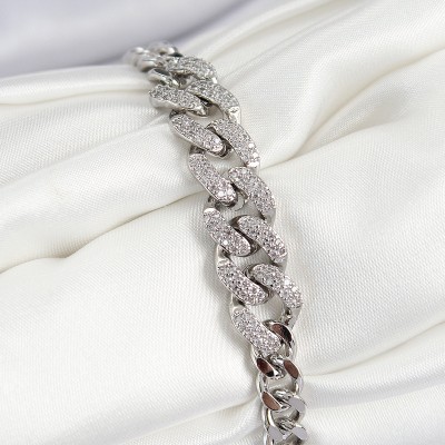 Pirinç Zirkon Taşlı Küba Zincir Model Gümüş Renk Kadın Bileklik