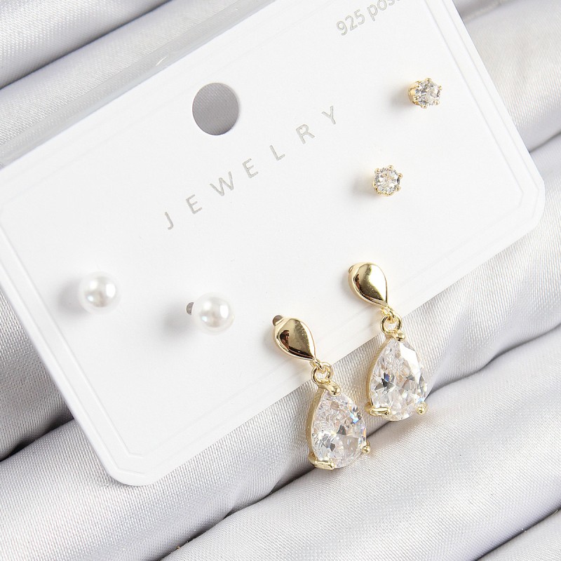 Pirinç Zirkon Taşlı Sallantılı Damla Model Gold Renk 925 Ayar Gümüş Çivi Kadın Küpe Set