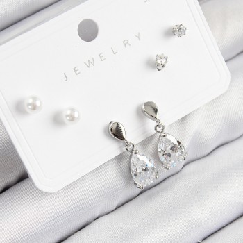 Pirinç Zirkon Taşlı Sallantılı Damla Model Gümüş Renk 925 Ayar Gümüş Çivi Kadın Küpe Set