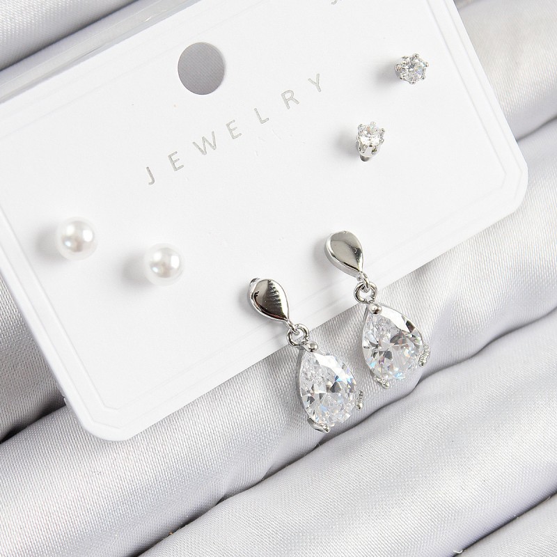 Pirinç Zirkon Taşlı Sallantılı Damla Model Gümüş Renk 925 Ayar Gümüş Çivi Kadın Küpe Set