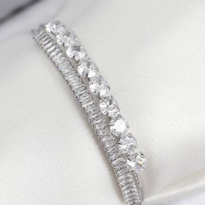 Pirinç Zirkon Taşlı Su Yolu Model Gümüş Renk Kadın Bileklik