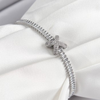 Pirinç Zirkon Taşlı X Detaylı Su Yolu Model Gümüş Renk Asansörlü Kadın Bileklik