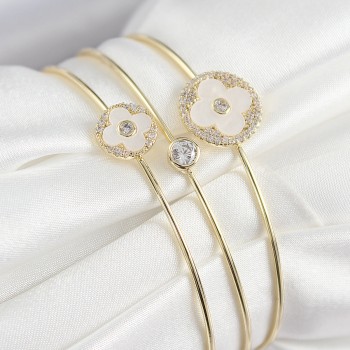 Pirinç Zirkon Taşlı Yonca Model Gold Renk Vip 3'lü Kadın Bileklik