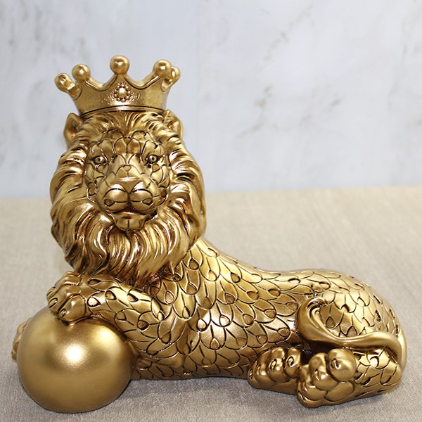 Polyester Dekoratif Taçlı Aslan Figürü 