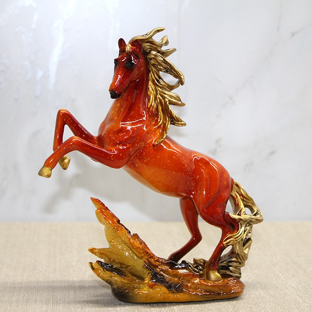 Polyester Gold Detaylı Şahlanmış At Figürü 