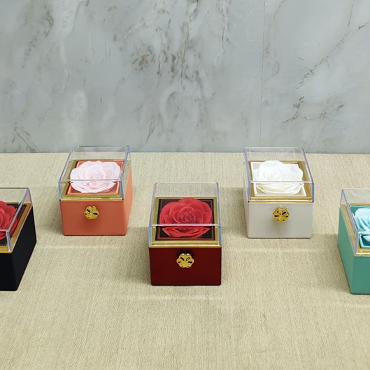 Romantik Gül Yüzük Kutusu Kare 