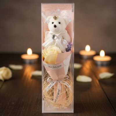 Şeffaf Kutulu Ayıcıklı Gül Buketi 