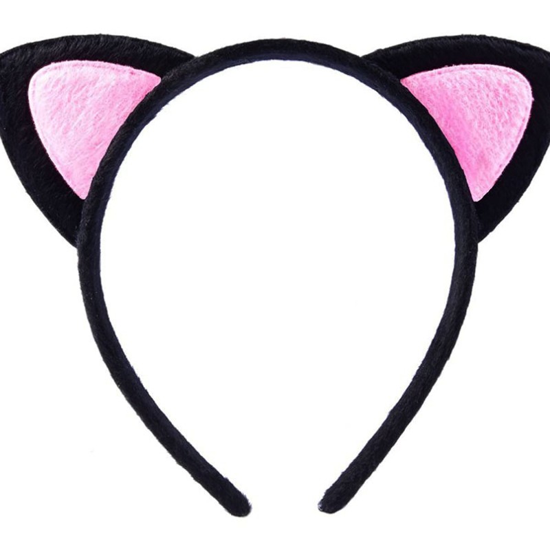 Sevimli Pofuduk Kedi Kulak Tacı