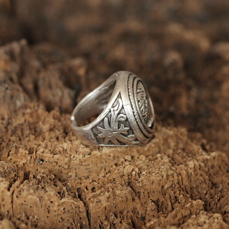 Sezar Figürlü Ayarlanabilir Erkek Yüzük