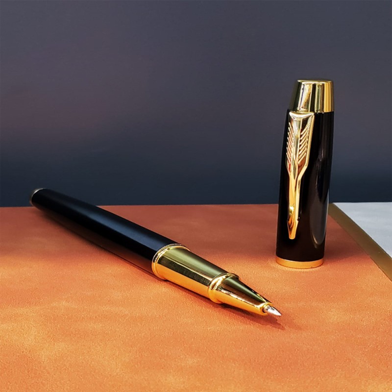 Siyah Beyaz Renkli Tarihsiz Ajanda Defter Ve Metal Roller Kalem Seti