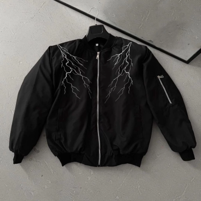 Siyah Bomber Mont – Beyaz Şimşek Desenli -