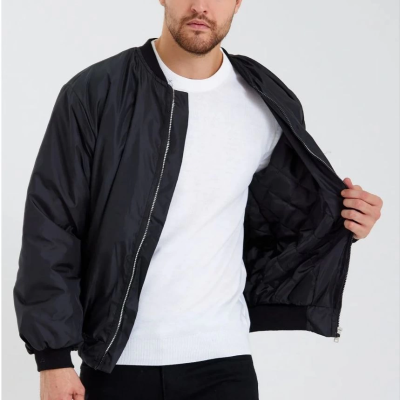 Siyah Bomber Mont – Su İtici Kumaş, Kapitone Astarlı, Fermuarlı -